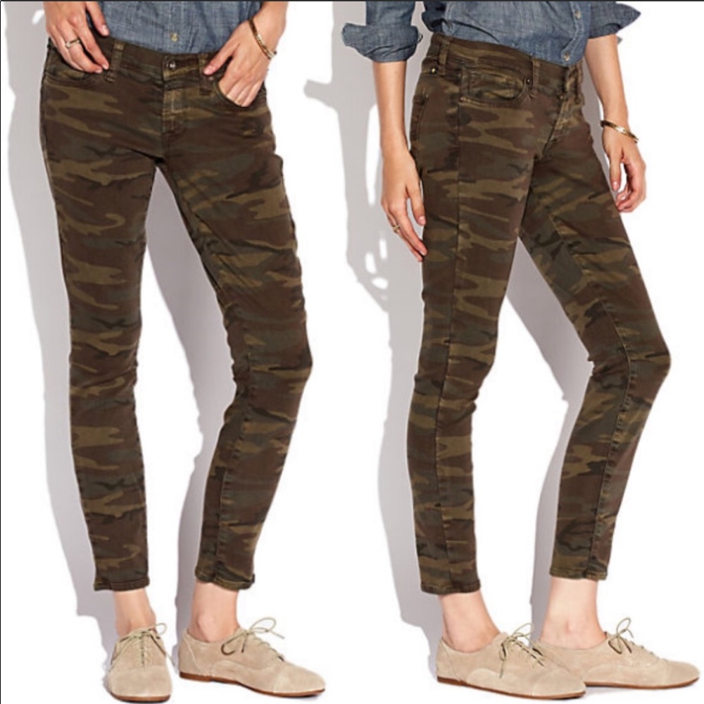 Lucky Brand Camo Jeans- Charlie Super Skinny 2/26